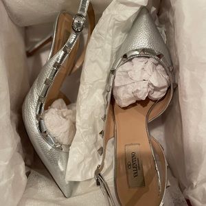 Valentino rockstud silver heels